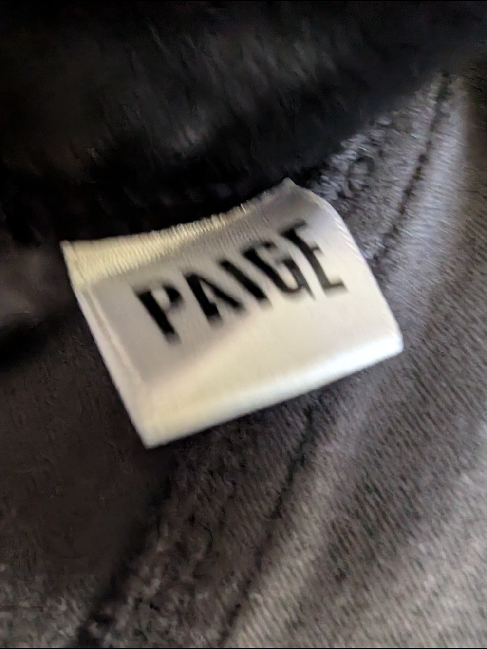 PAIGE black velvet skinny jeans, which typically combine the premium structure - Picture 10 of 11